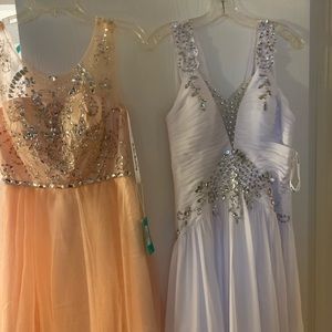 Junior size 10 party pageant dress peach colored